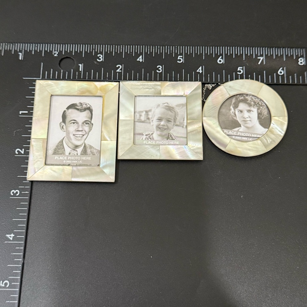3 Vintage 2003 HALLMARK MOP Mother of Pearl Miniature Mini Photo Frame Ornaments - Picture 6 of 11